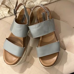 Steve Madden size 10 grey leather and tan cork shoes hardly worn